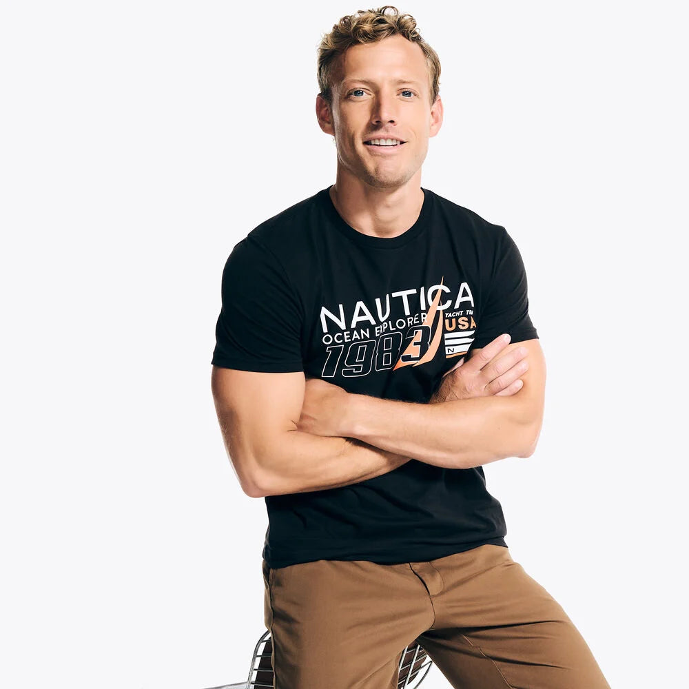 OCEAN EXPLORER T-SHIRT GRÁFICA NAUTICA NEGRA