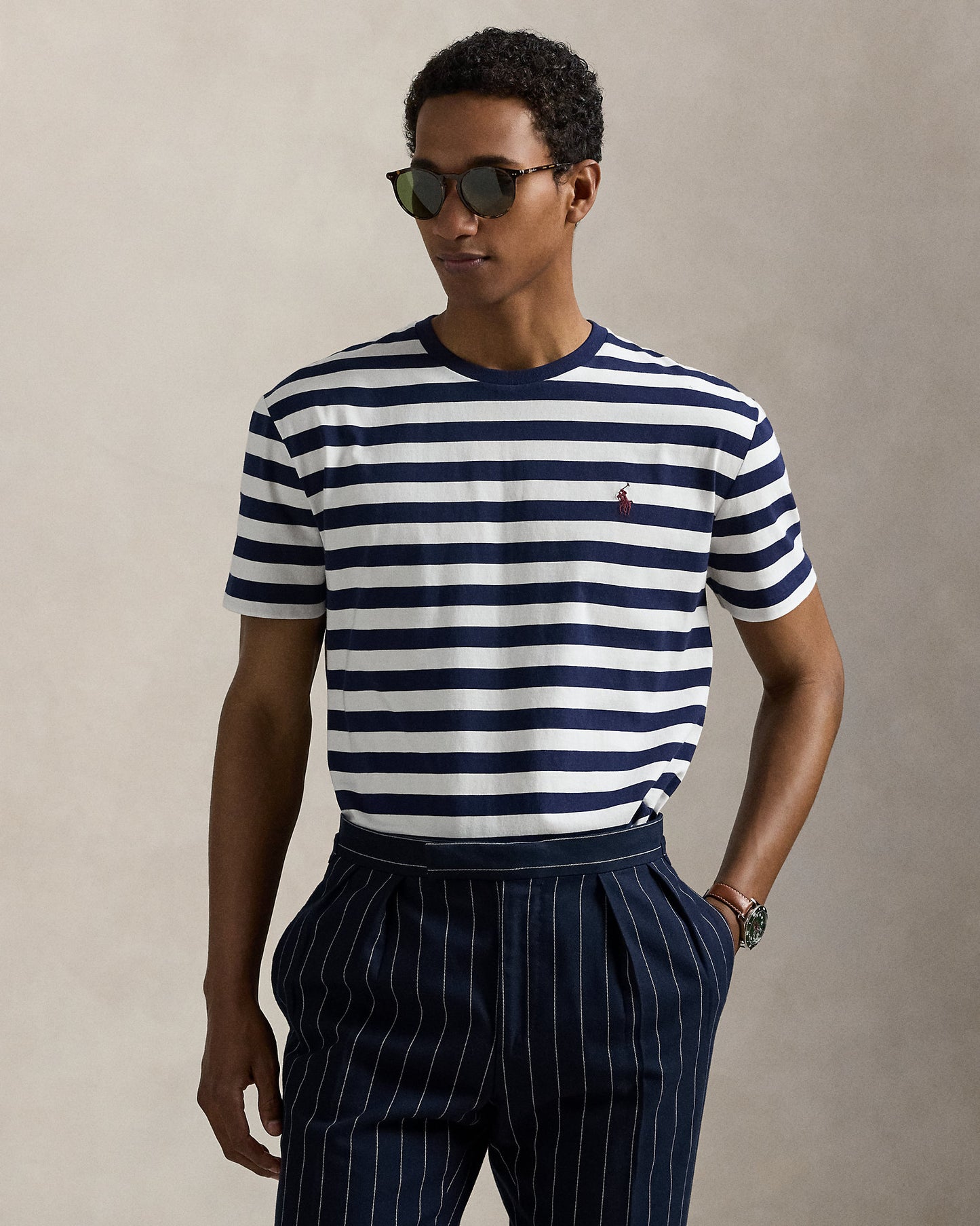 CAMISETA CUSTOM SLIM  CON RAYAS WHITE/ CRUISE NAVY