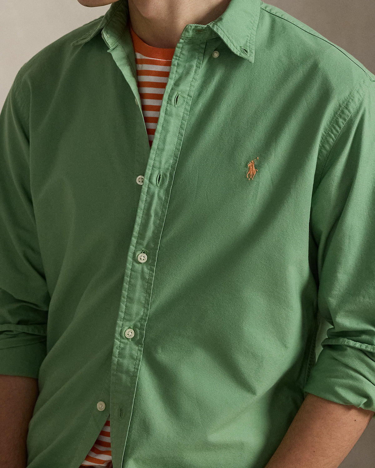 CAMISA OXFORD TEÑIDA CUSTOM FIT OUTBACK GREEN