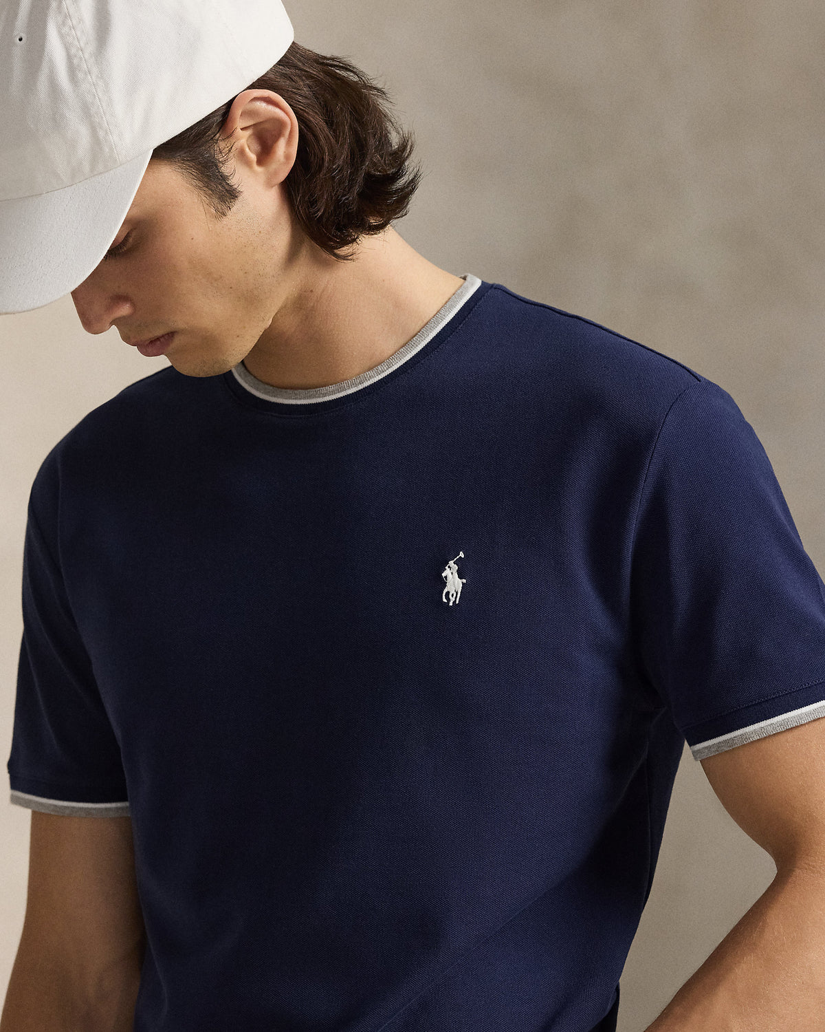 CAMISETA CLASSIC FIT EN  PIQUE ELASTICO NEWPORT NAVY