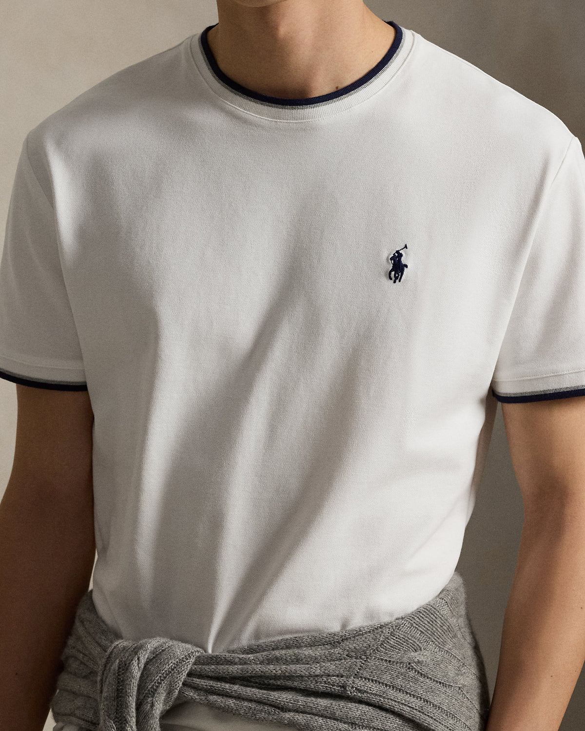 CAMISETA CLASSIC FIT EN  PIQUE ELASTICO WHITE