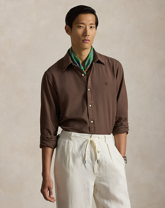 CAMISA CUSTOM FIT DE DOBBY CON TEXTURA NUTMEG BROWN